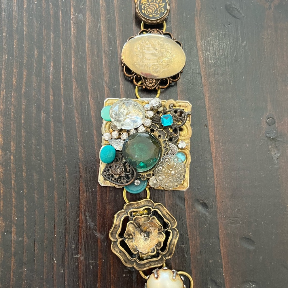 Vintage bracelet very old